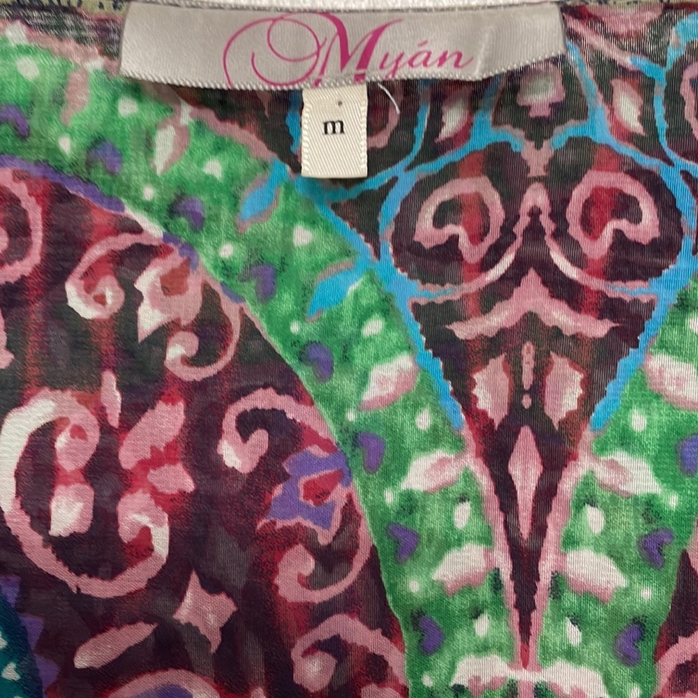 Myan, medium, sleeveless, shift dress - Picture 3 of 3